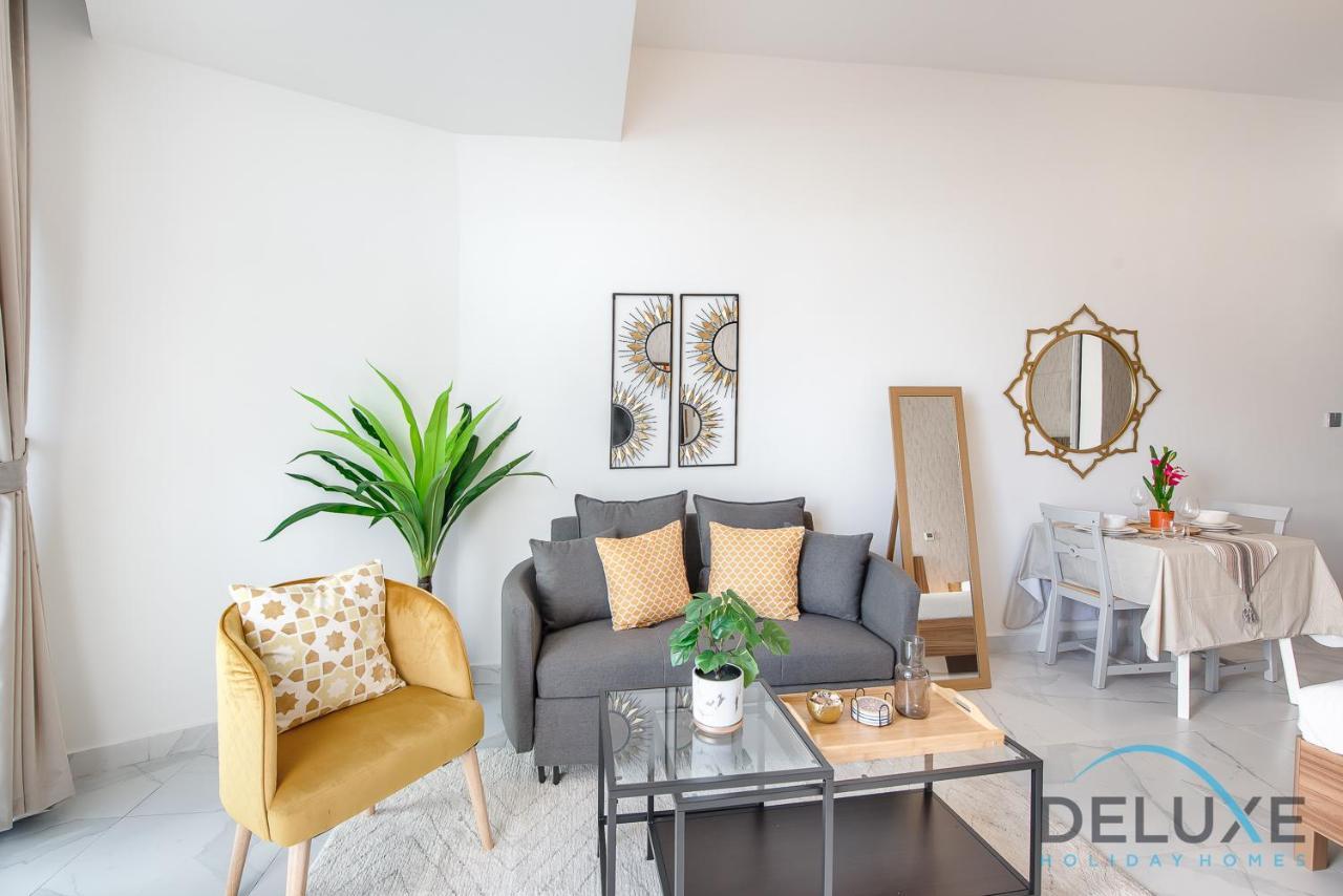 Intimate Studio At Millennium Binghatti Residence Business Bay By Deluxe Holiday Homes Дубай Екстер'єр фото